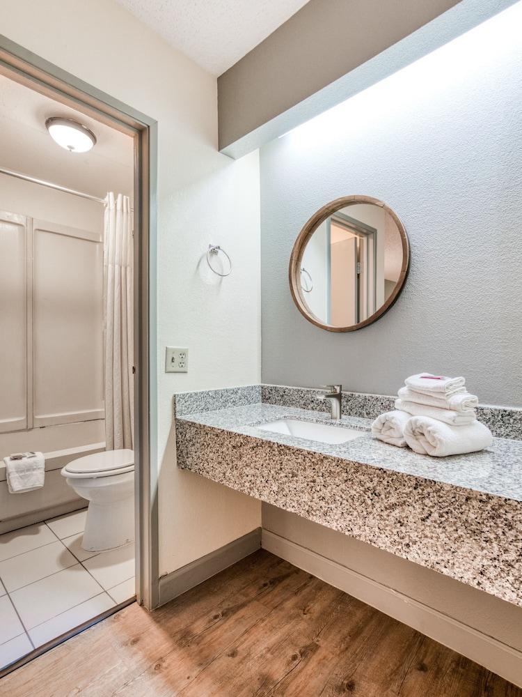 Dallas Love Field Inn Ngoại thất bức ảnh