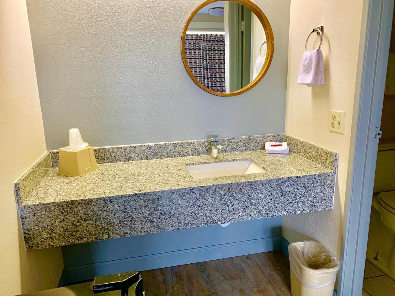Dallas Love Field Inn Ngoại thất bức ảnh