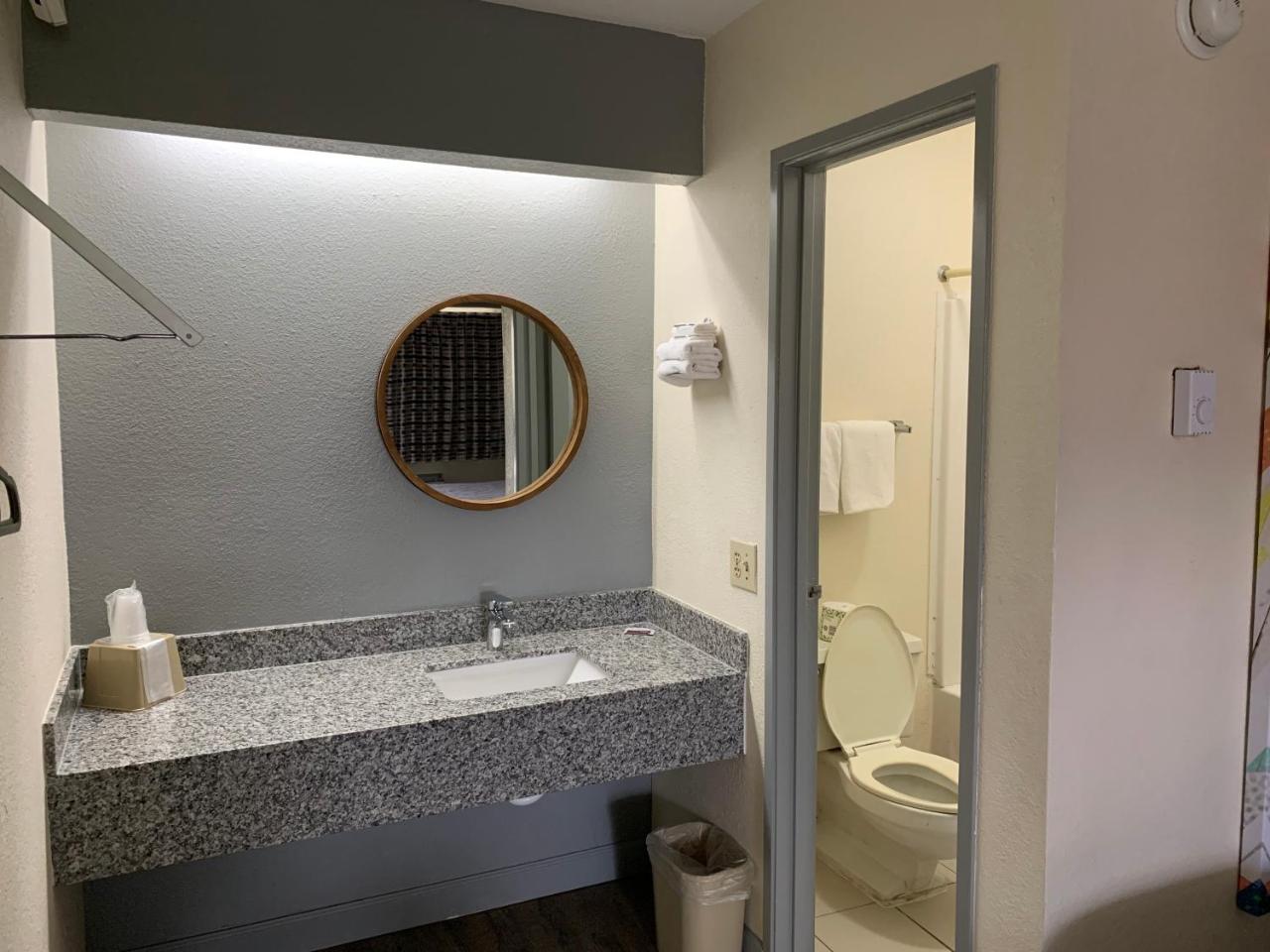 Dallas Love Field Inn Ngoại thất bức ảnh