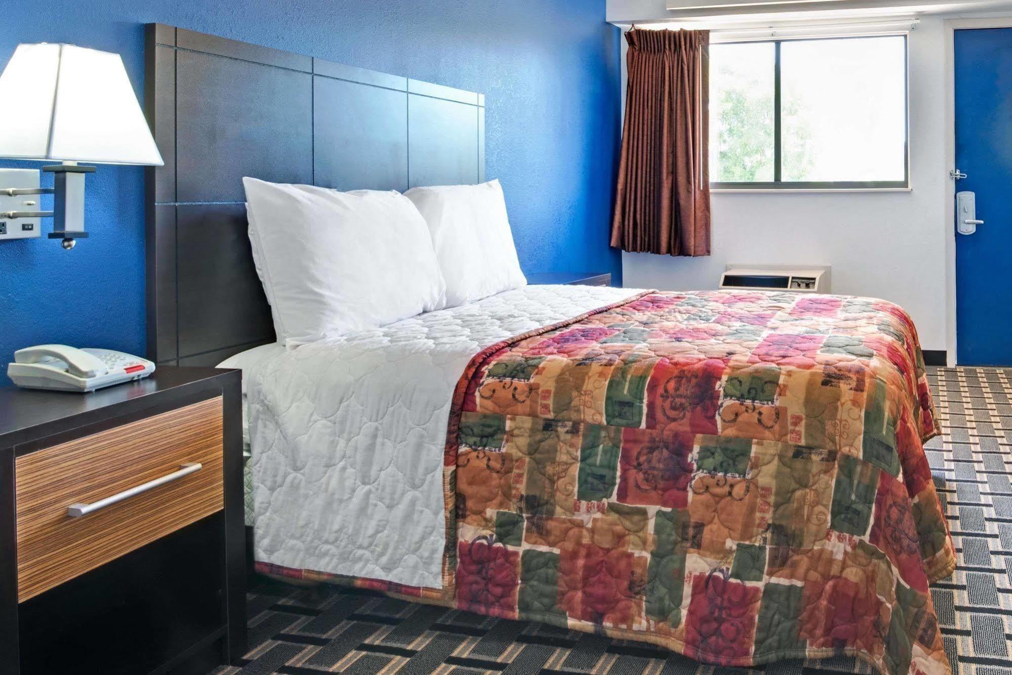 Dallas Love Field Inn Ngoại thất bức ảnh